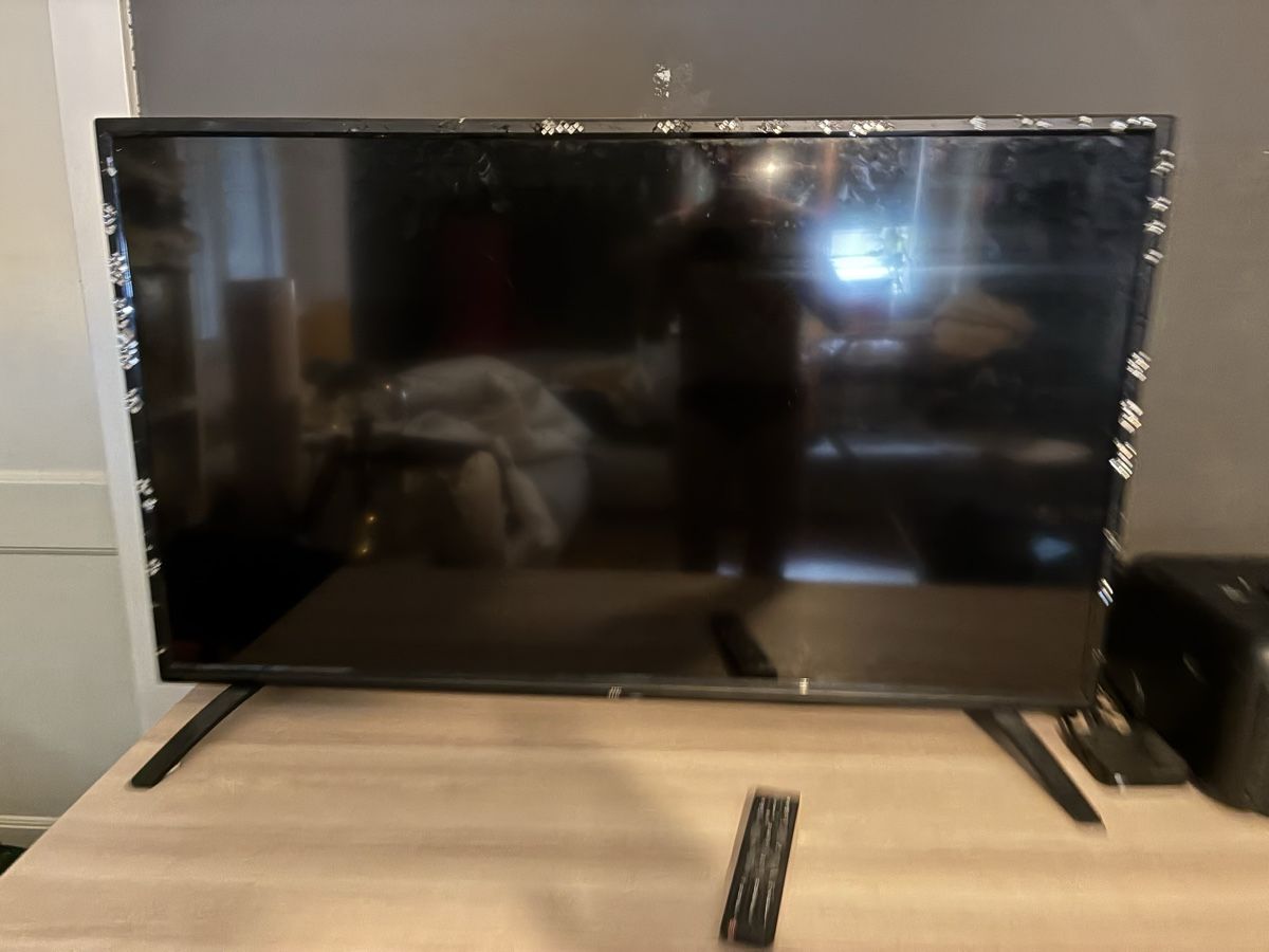 Televisori: Flachbildschirm mit fernbedienung basteln – Usato da Zürich venduto da LichtBleibt 1
