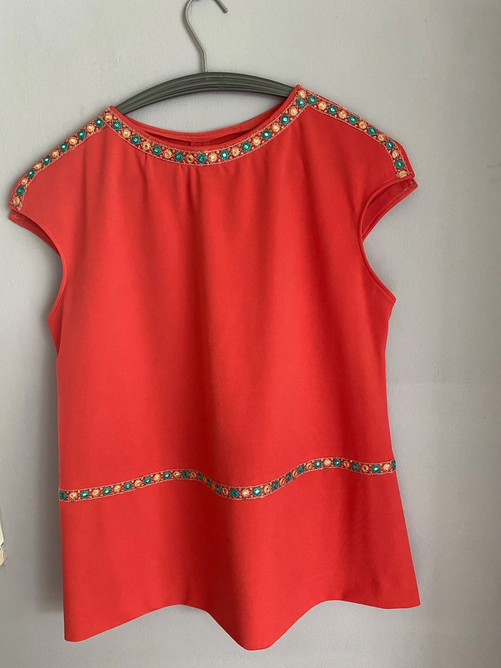 Top: Retro TOP Handmade in Spanien alt – Usato da Luzern venduto da Turmliebe