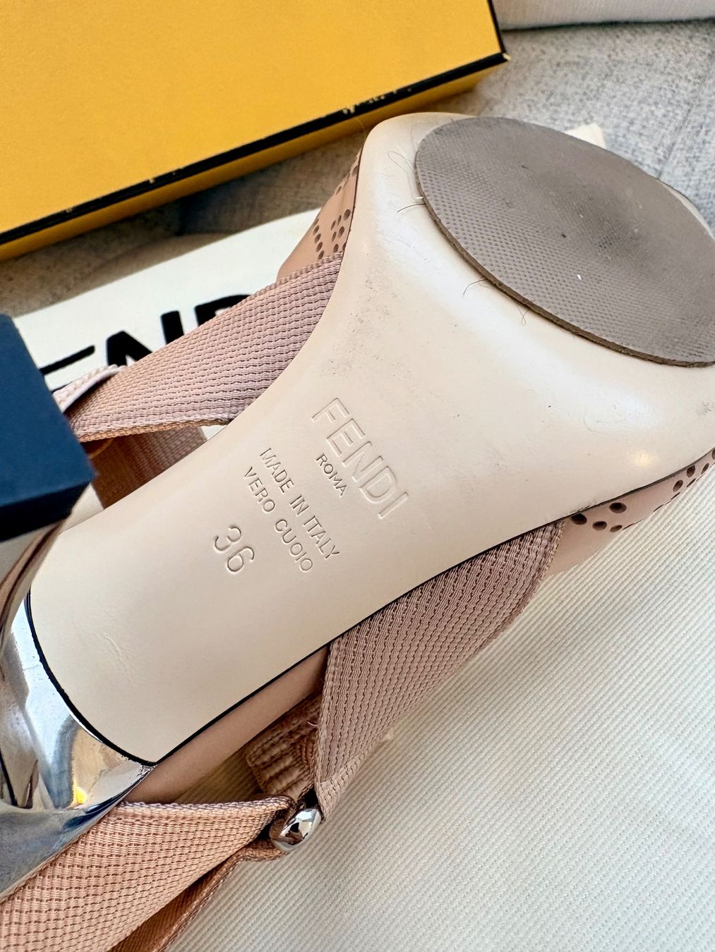 Fendi Scarpe da donna: Fendi Colibri Pumps - 36 – Nuovo (secondo la descrizione) da Rolle venduto da elisolle 6