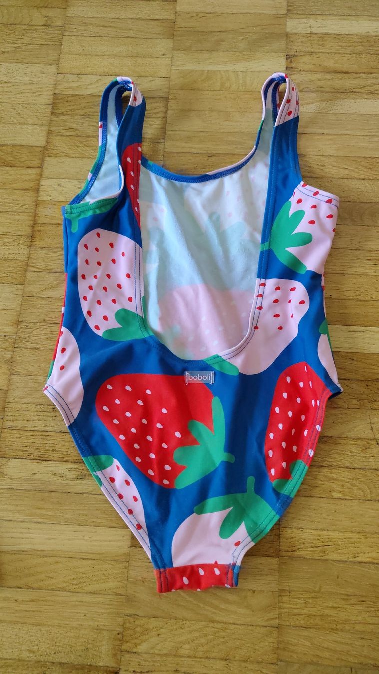 Badekleider & Bikinis: Badeanzug Boboli Erdbeeren, Grösse 110 – Gebraucht aus Zürich von binabachei 1