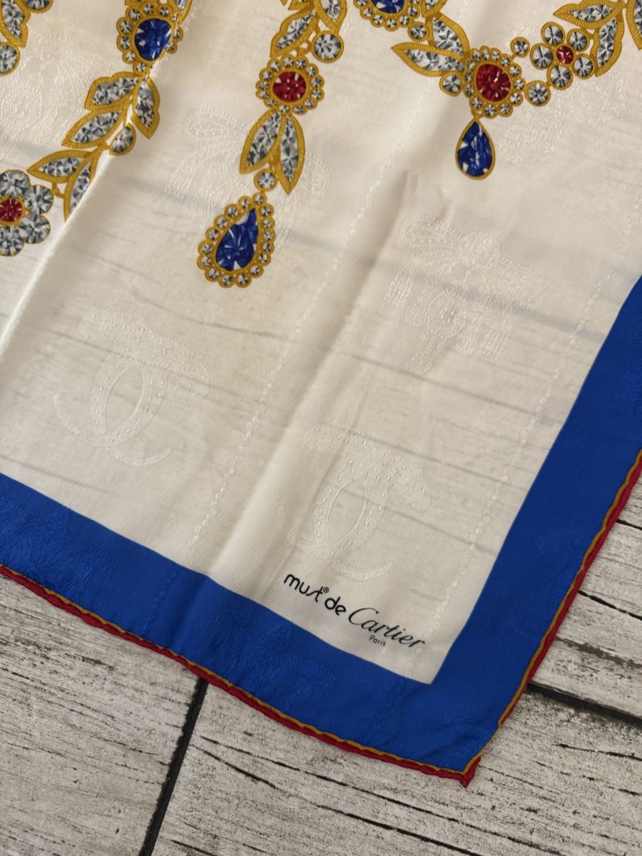 Cartier Foulards & écharpes: Foulard Cartier soie blanc – D'occasion à Payerne par Maylin2018 1