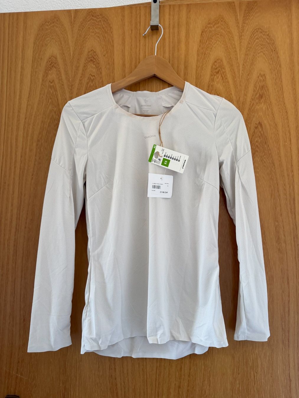 Decathlon Top: Pull léger à manches longues QUECHUA XS – Nuovo e nell'imballaggio originale da Sion venduto da fem_8rnr
