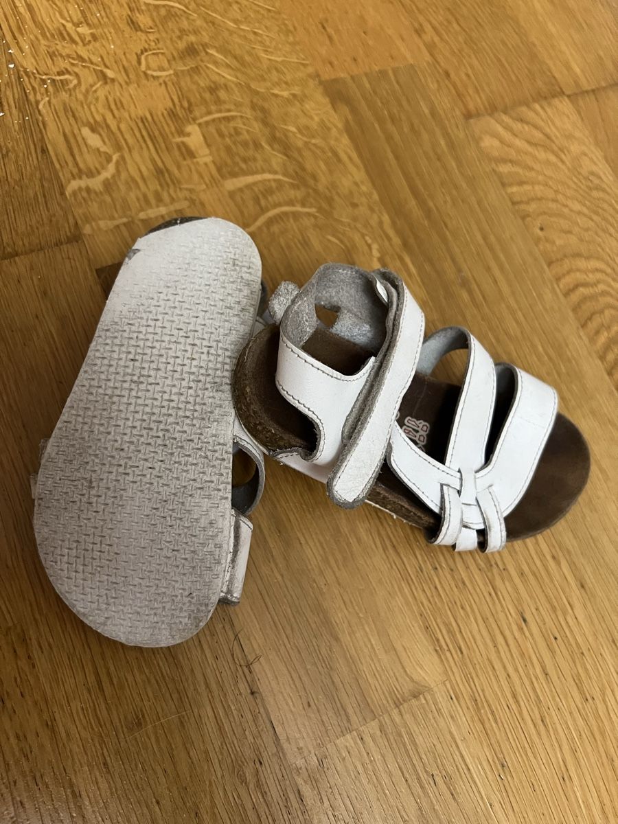 Schuhe für Mädchen: Sandalen weiss bequem – Gebraucht aus Meilen von gio_xlz7 1