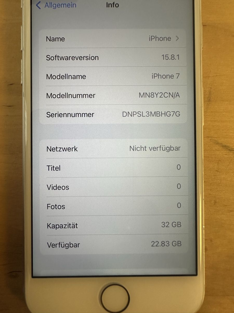 Apple Telefoni cellulari / Smartphones: iPhone 7 32 GB Weiss, 100% Batterie – Usato da Luzern venduto da FrankGroebel 2