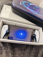 PlayStation Portal  excellent état + boîte de transport
