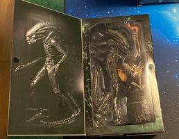 NECA Alien Big Chap Neu in OVP
