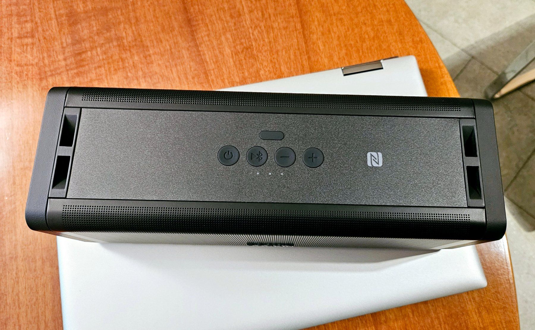 Casse acustiche: ** DOCKIN D FINE+2 SPITZEN STEREO BLUETOOTH SPEAKER ** – Nuovo (secondo la descrizione) da St. Margrethen SG venduto da Relsi53 1