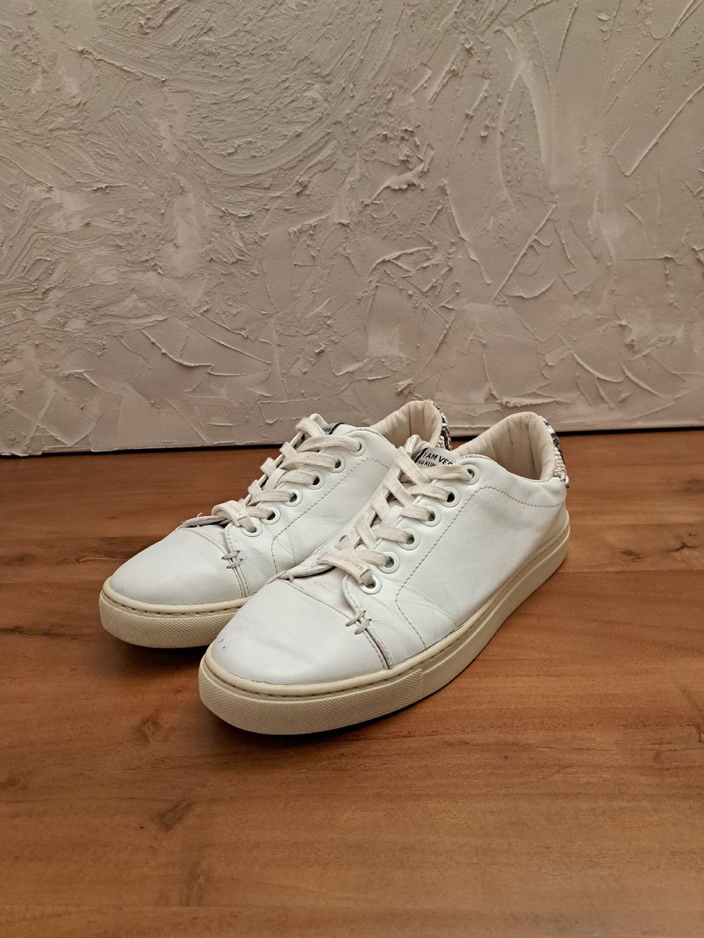 Kurt Geiger Scarpe da donna: Vegane Kurt Geiger Sneaker Gr. 40 Creme Leder – Usato da Männedorf venduto da ste_9lfs 1