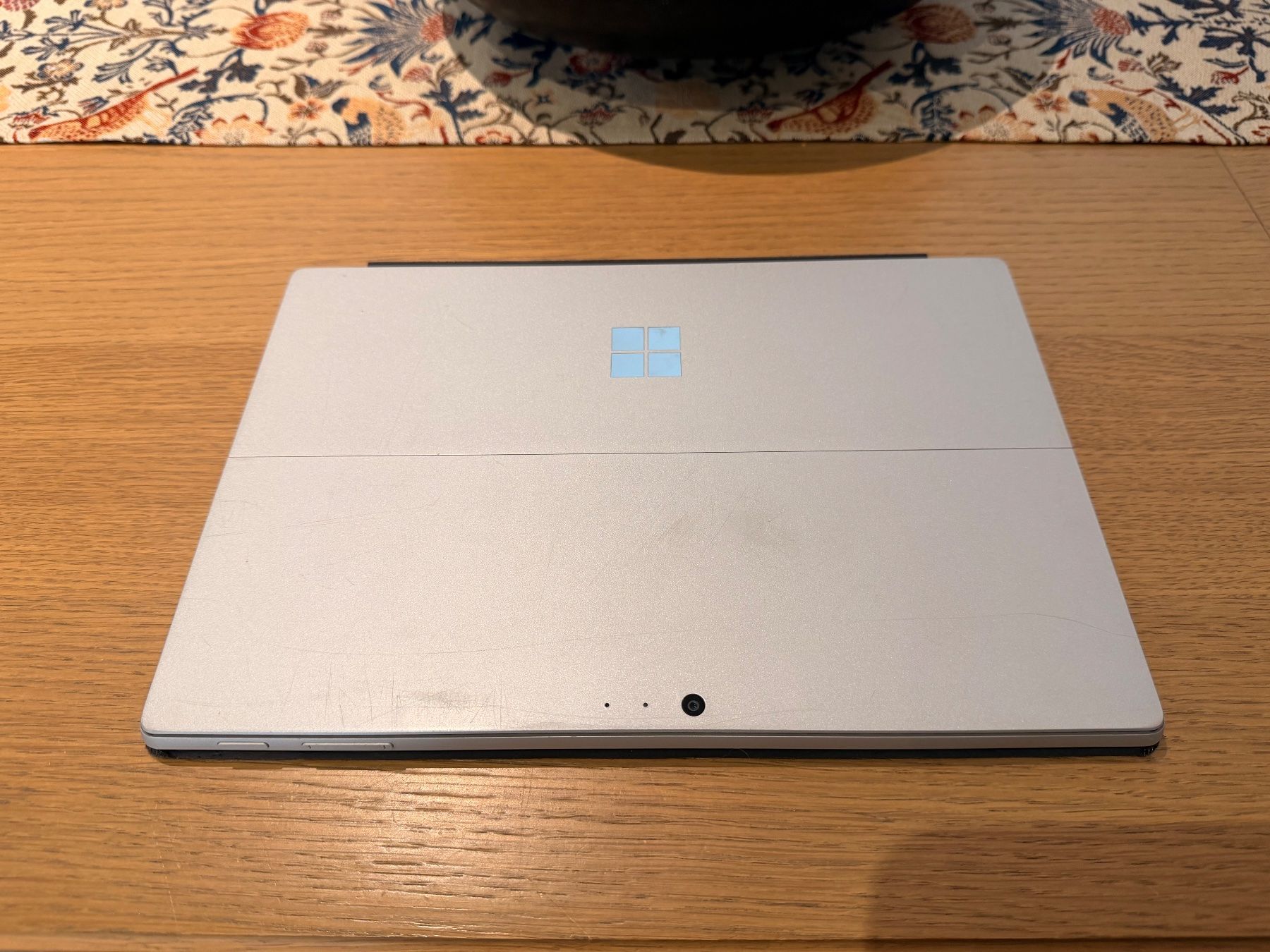 Microsoft Tablet PC: Microsoft Surface Pro – Intel Core i5-7300U, 8 GB RAM – Usato da Hinwil venduto da Aline045 2