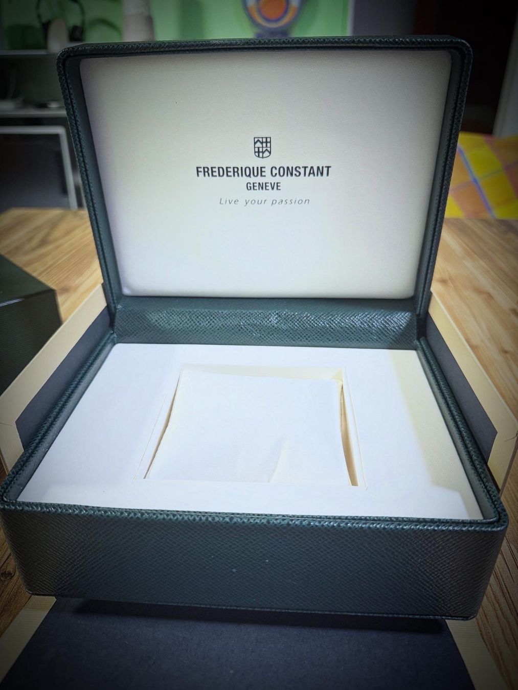 Frederique Constant Orologi: Frederique Constant – Nuovo (secondo la descrizione) da Horw venduto da Richmond_Watches 6