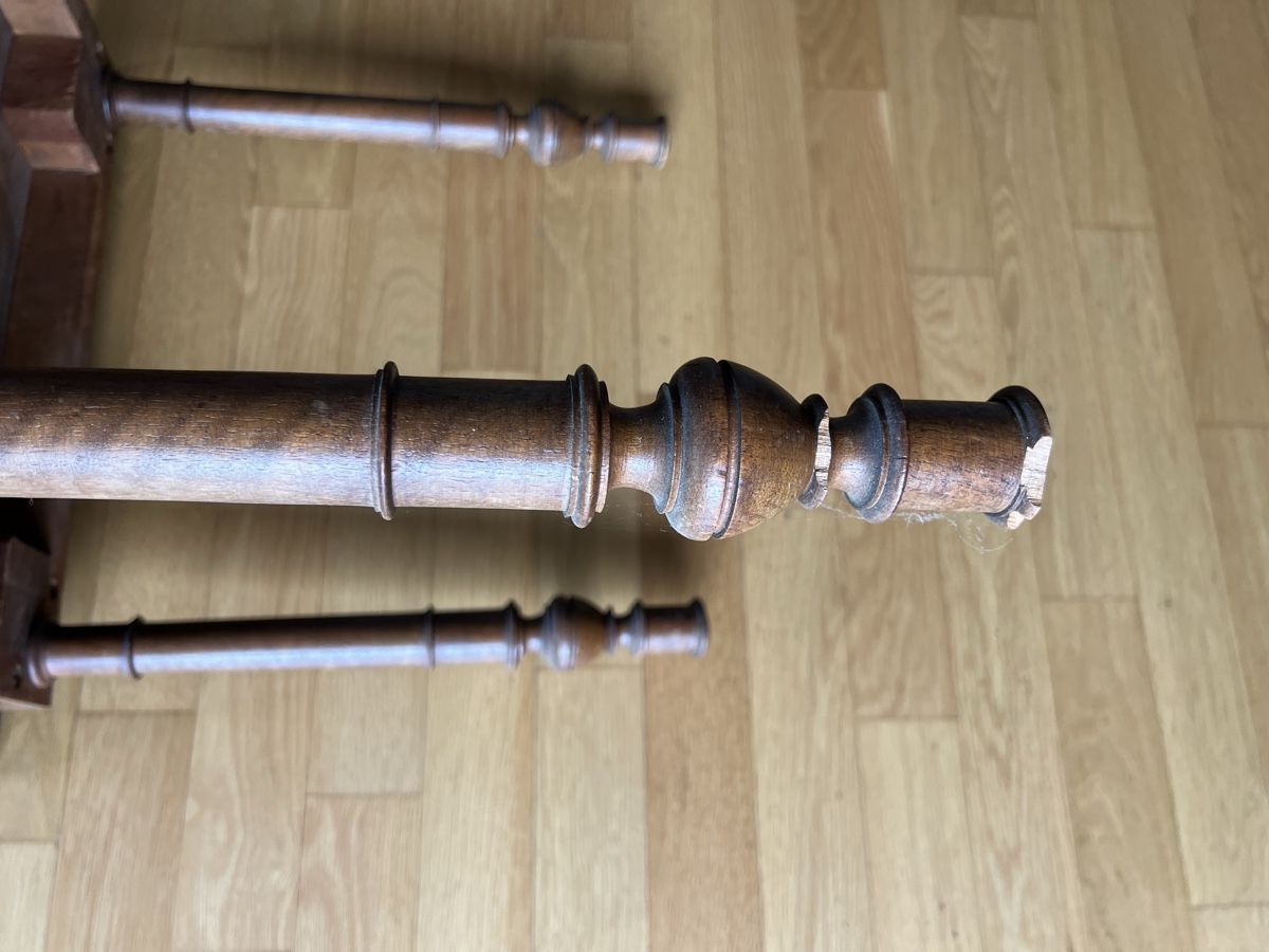 Tavoli: Couchtisch mit Flachrelief – Usato da St.Gallen venduto da 303_7fcf 3