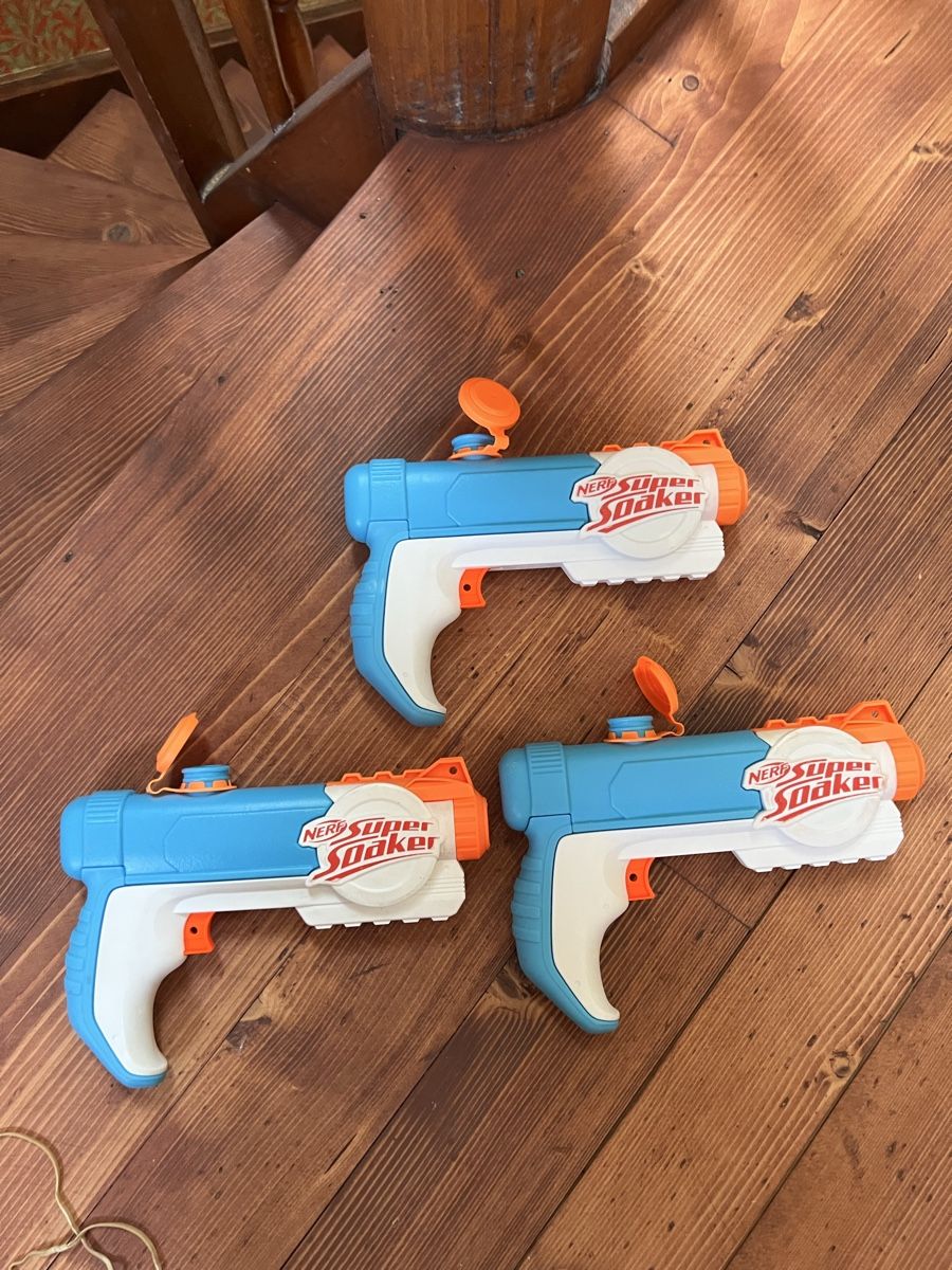 Giocattoli: NERF Super Soaker 3er Set Wasserpistolen – Nuovo (secondo la descrizione) da Bern venduto da JoelBurgunder