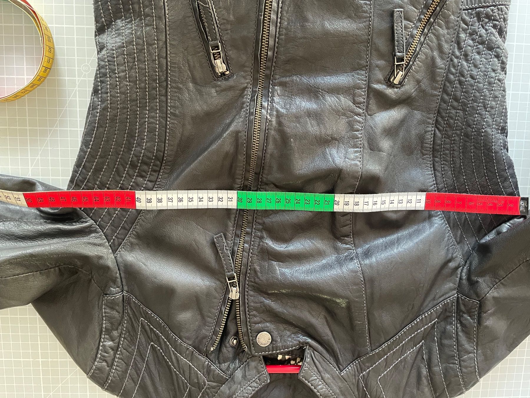 Jacken: Echtlederjacke Gr. 38 – Gebraucht aus Buckten von Mrct 2
