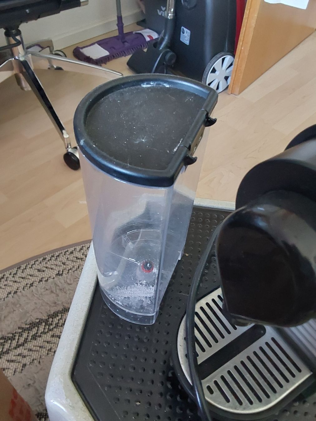 Nespresso Macchine per caffè & Macchine per espresso: Machine à café Nespresso Defekt  – Difettoso da Brügg BE venduto da rup_p6cw 3