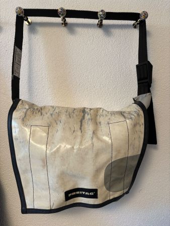 FREITAG Tasche Messenger Bag weiss guter Zustand