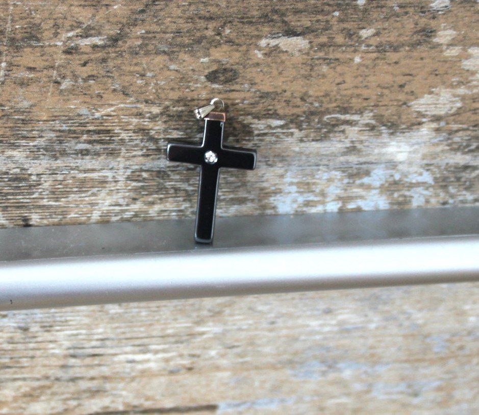 Ciondoli: Schmuck-Anhänger / Hämatit Kreuz – Usato da Otelfingen venduto da Jupi07 5