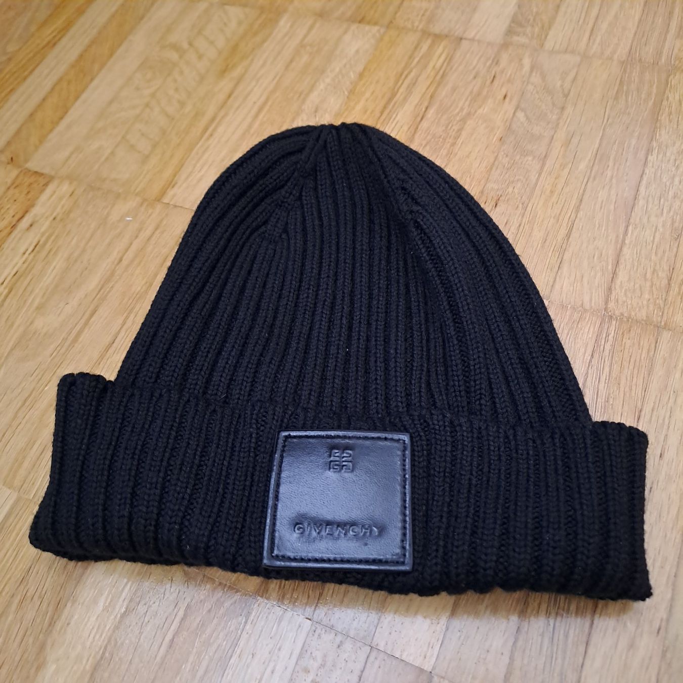 Altro in  Abbigliamento & Accessori: Givenchy Winter Mütze, Schwarz, Top Warm! – Nuovo (secondo la descrizione) da Horw venduto da Apolo750