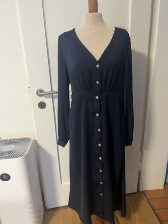 Elegantes, dunkelblaues Kleid von Pieces, Grösse M