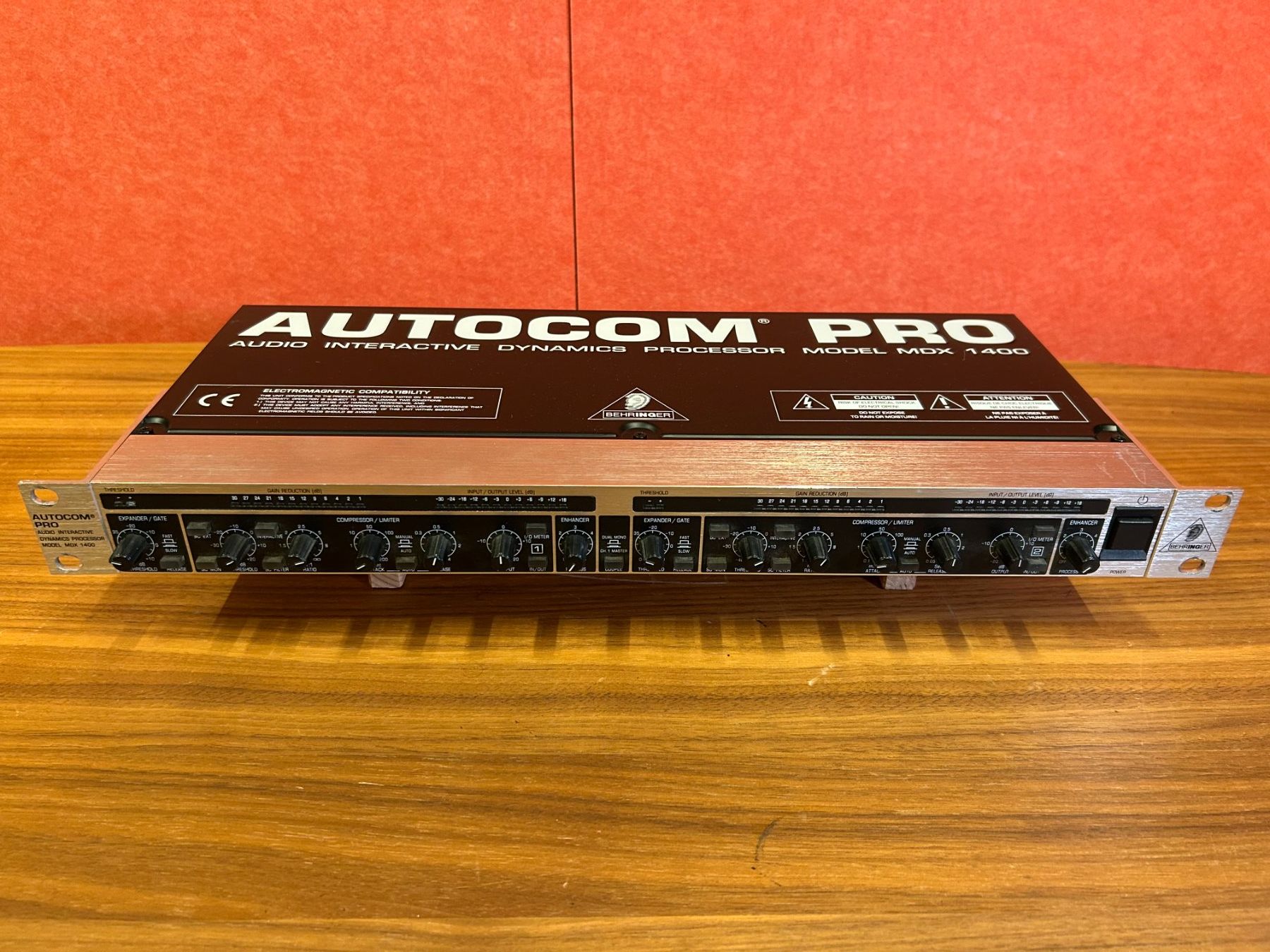 Behringer Equalizzatori: Behringer Autocom Pro Model MDX 1400 – Usato da Glattbrugg venduto da Blaxx