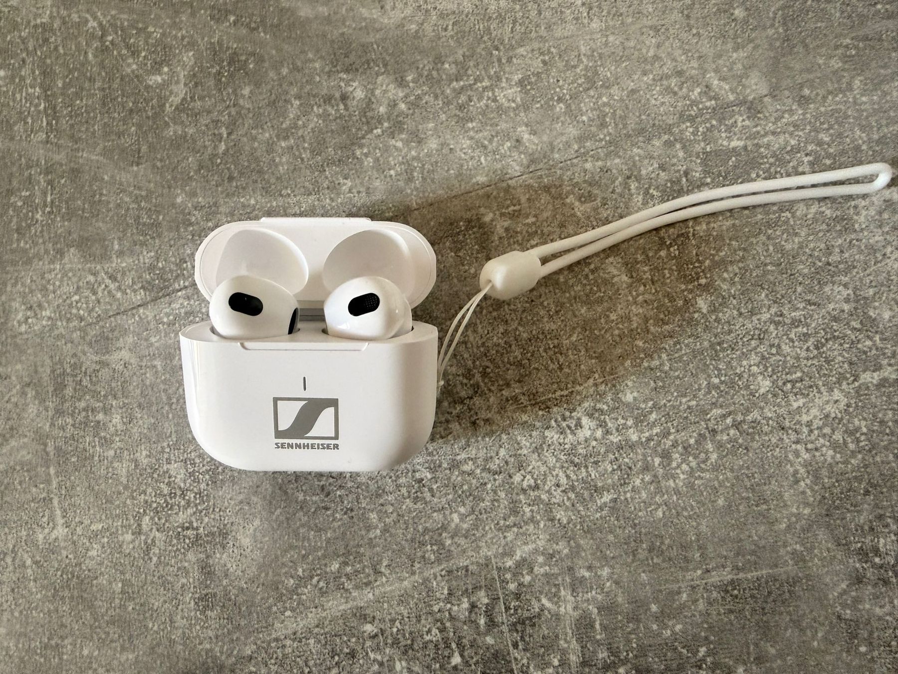 Sennheiser Cuffie: Sennheiser in ear Kopfhörer – Nuovo (secondo la descrizione) da Spiez venduto da Stef031