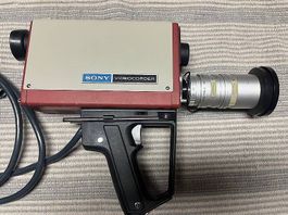 Caméra SONY AVC-3420CE vintage + zoom