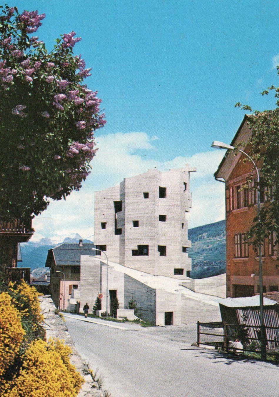 Cartoline postali: Hérémence - Eglise Saint Nicolas – Usato da Melano venduto da pisonsdro