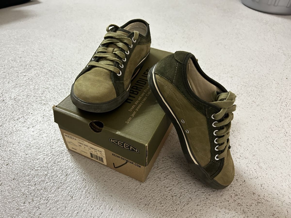 Keen Scarpe da uomo: Keen Arcata 37.5 – Usato da Volketswil venduto da Leng0