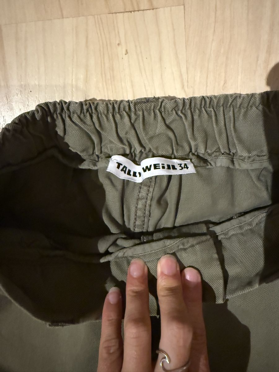 Tally Weijl Pantaloni: Olivgrüne Cargo Hose, Grösse 34 – Usato da Bözberg venduto da Lilipzl 2