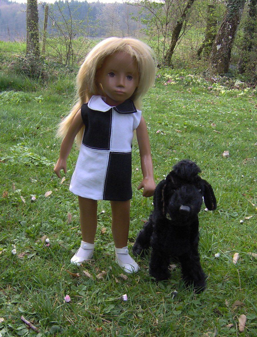 Sasha Morgenthaler Puppen: Vintage SASHA Etuikleidchen – Gebraucht aus Schüpfen von ardiphne