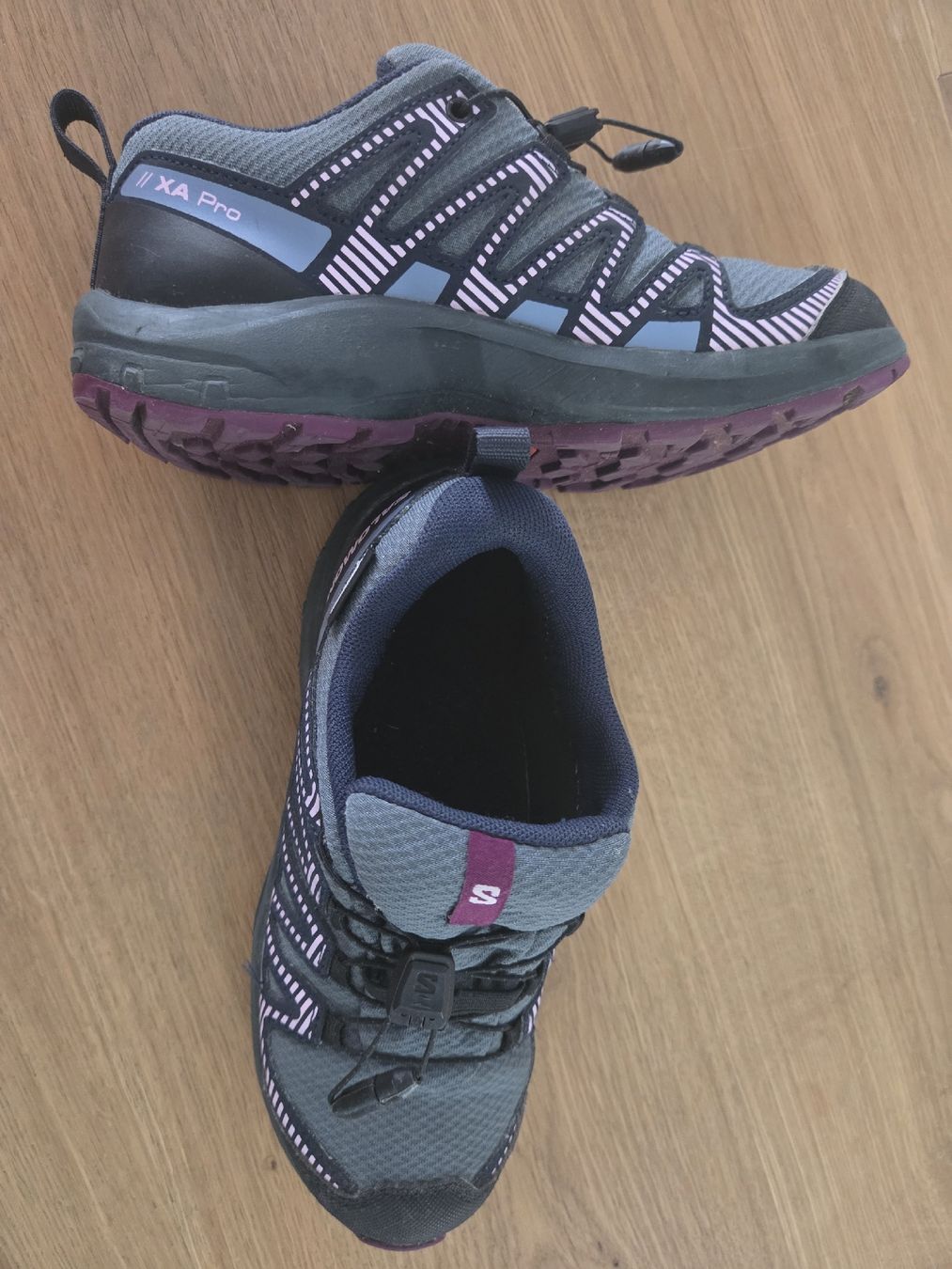 Salomon Schuhe für Jungen: Salomon Kinder Wanderschuhe Gr. 34 – Gebraucht aus Stein AG von MARILiii89 3