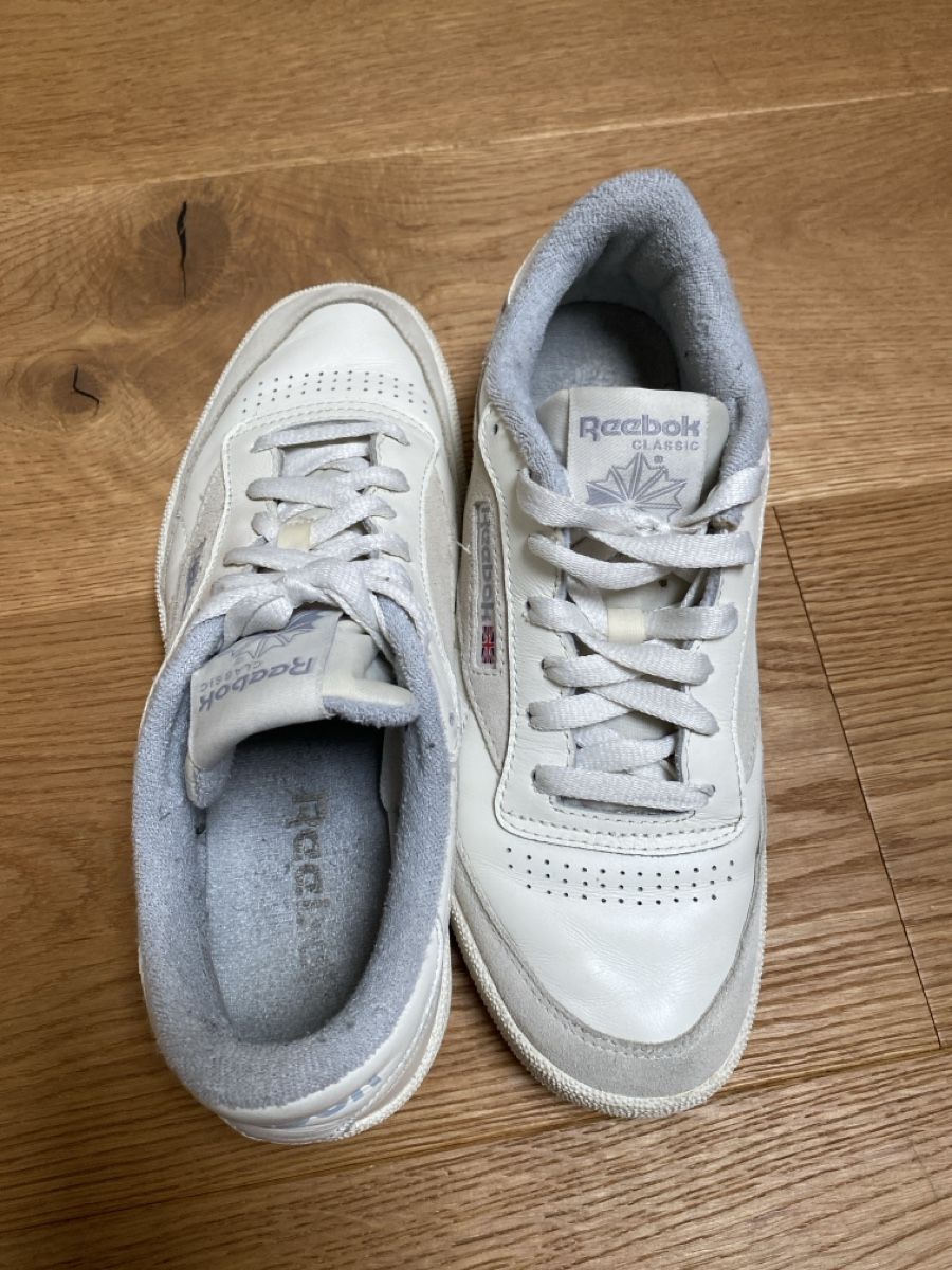 Reebok Damenschuhe: Reebok Classic Sneaker weiss grau/hellblau, gebrauchter – Gebraucht aus Wetzikon ZH von purple_44 2
