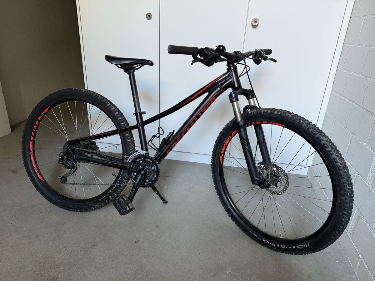 Specialized Velos: Specialized Pitch Men Mountainbike – Gebraucht aus Ehrendingen von  1