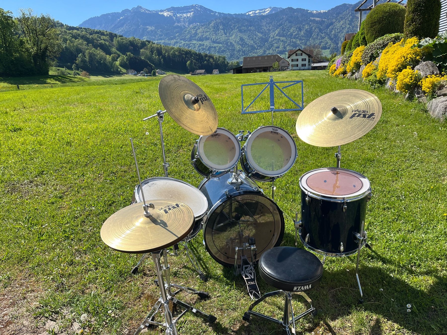 Strumenti musicali: Schlagzeug Tama Imperial blau – Usato da Benken SG venduto da muege01