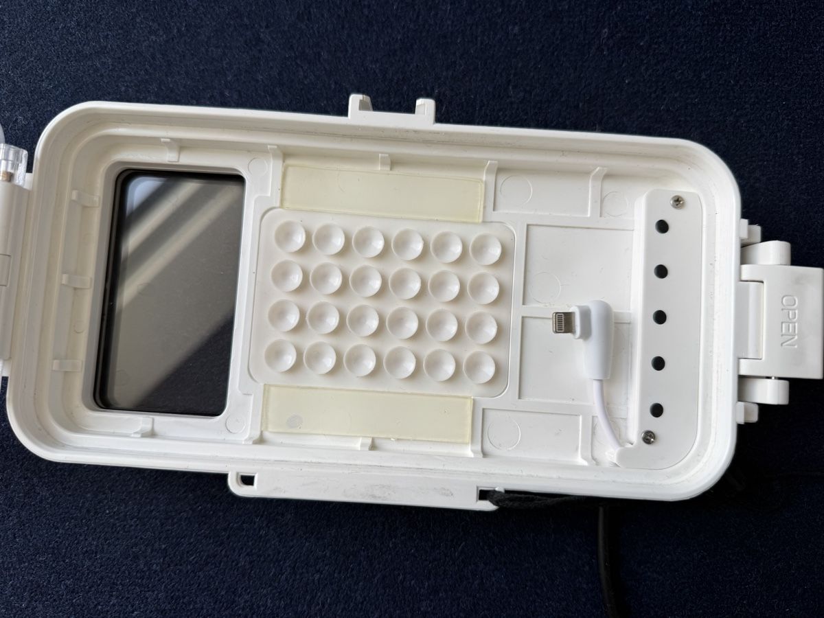 Lampes & Photographie: Scuba Diving iPhone case (45m) – D'occasion à Zürich par jankais3r 3