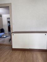 1.Hochwertiges Sideboard / Schrankelement mit Schiebetüren