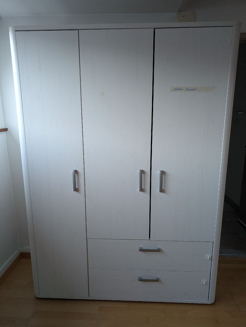 Armadi: Kinderzimmerschrank weiss – Usato da Wattwil venduto da Lilo111