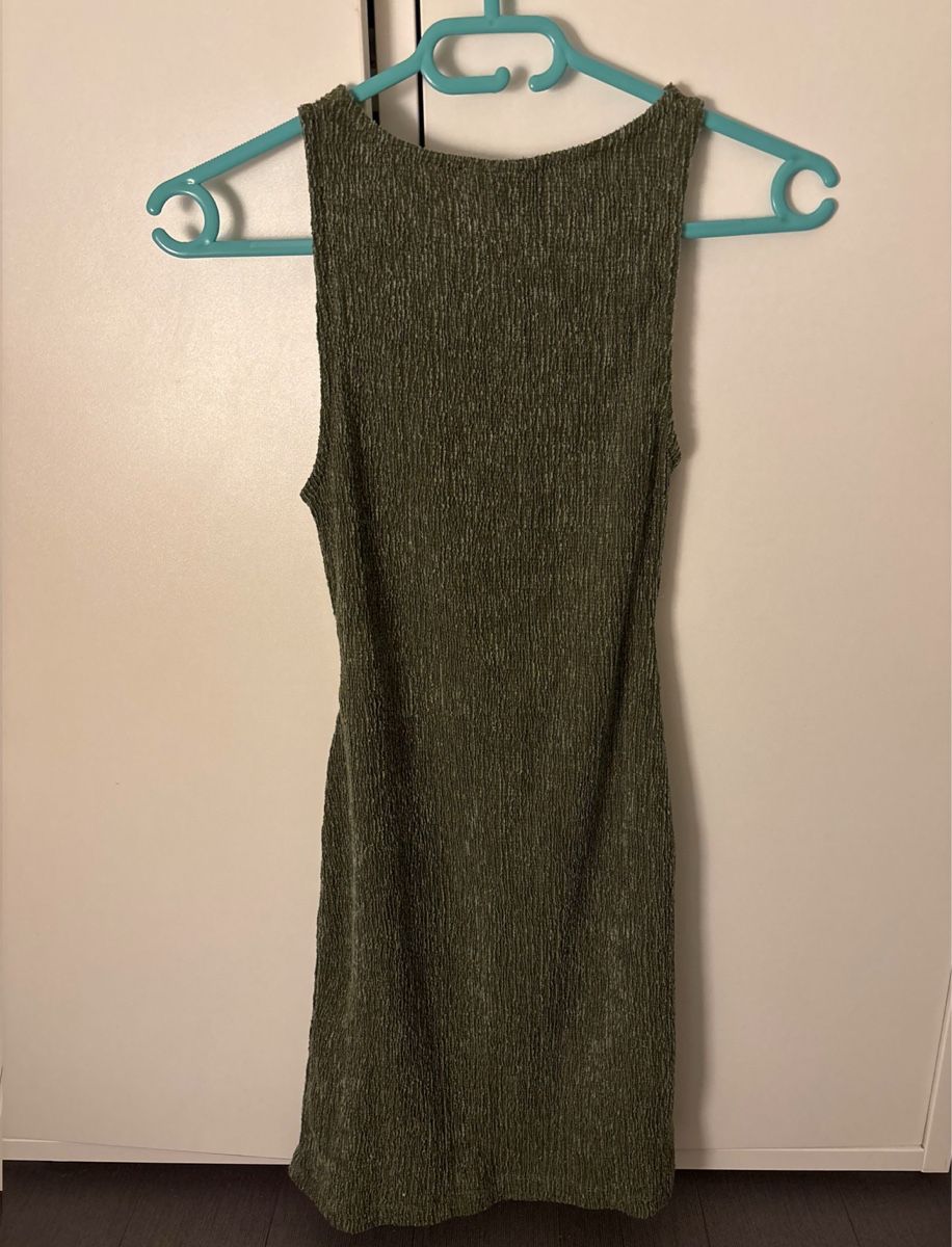 Topshop Vestiti: GREEN CUT-OUT MINI DRESS – Usato da Lausanne venduto da hib_y68h 1