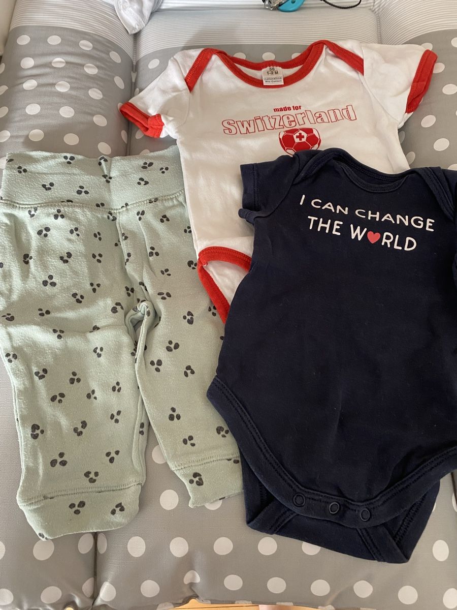 Kleiderpakete & -sets: Kleiderset Newborn 50/56-62 – Gebraucht aus Murgenthal von anmedlung 2