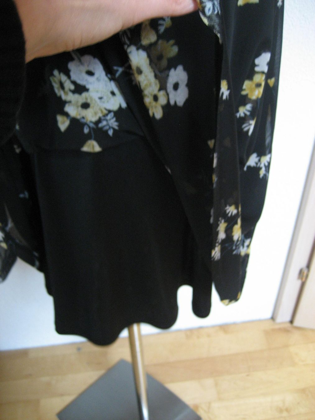 Vestiti: Robe EVEN&ODD taille L – Usato da Delémont venduto da marryb 2