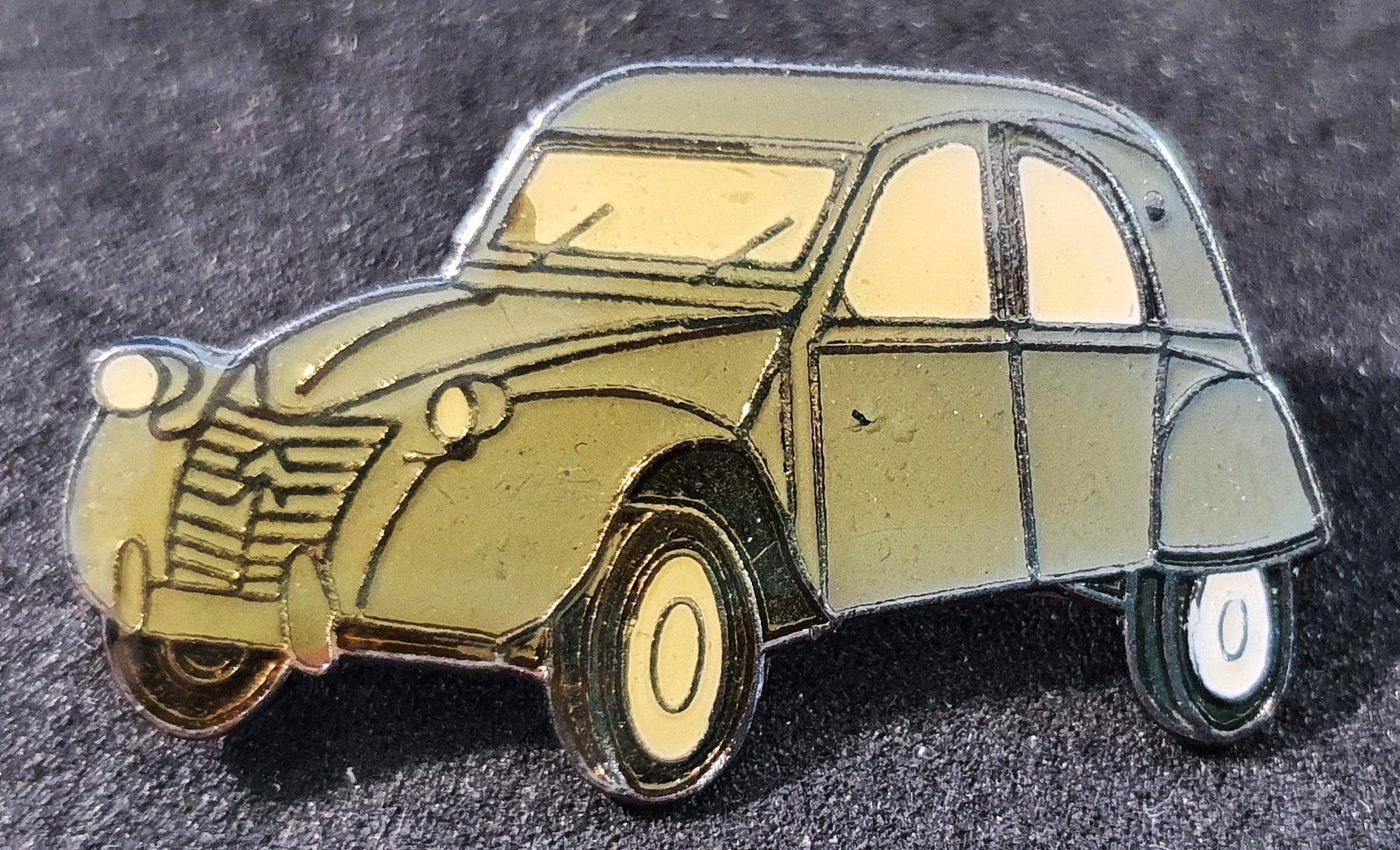 Placchette & Badge: BB558 - Pin Auto Citroen 2CV Döschwo – Usato da Reinach BL venduto da Boston-Verkauf