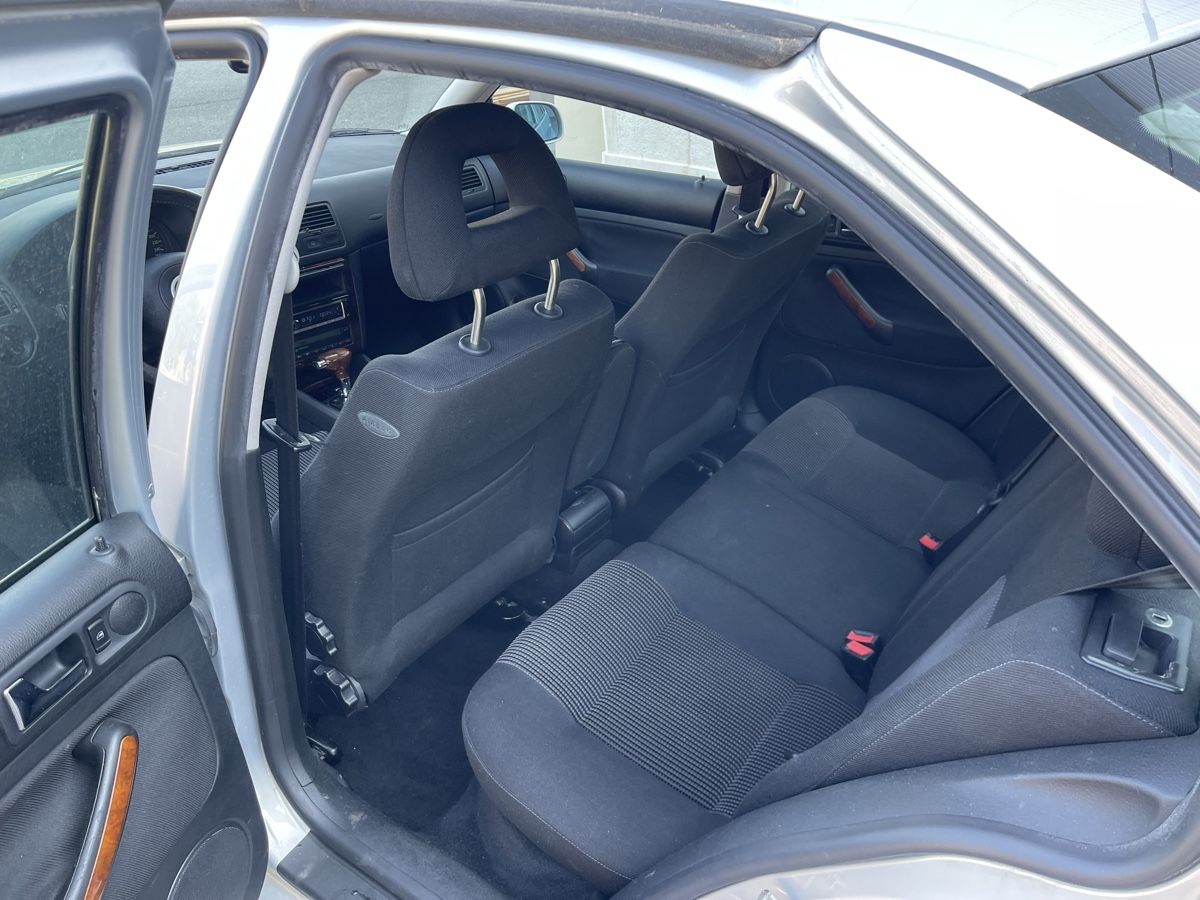 VW Autos: VW Bora 2.3 Automat – D'occasion à Spiez par bertula 7