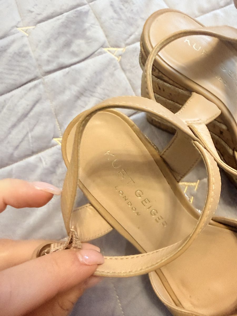Kurt Geiger Damenschuhe: Kurt Geiger wedge sandals in beige – Gebraucht aus Genève von iri_f78b 3