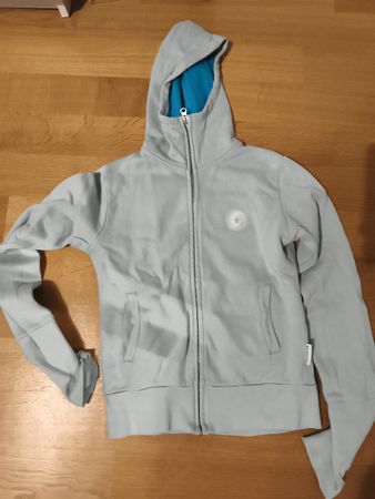 Kapuzenjacke XS hellblau/türkis mit Daumenlöcher