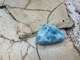 Grosser Larimar mit sehr schönem Muster