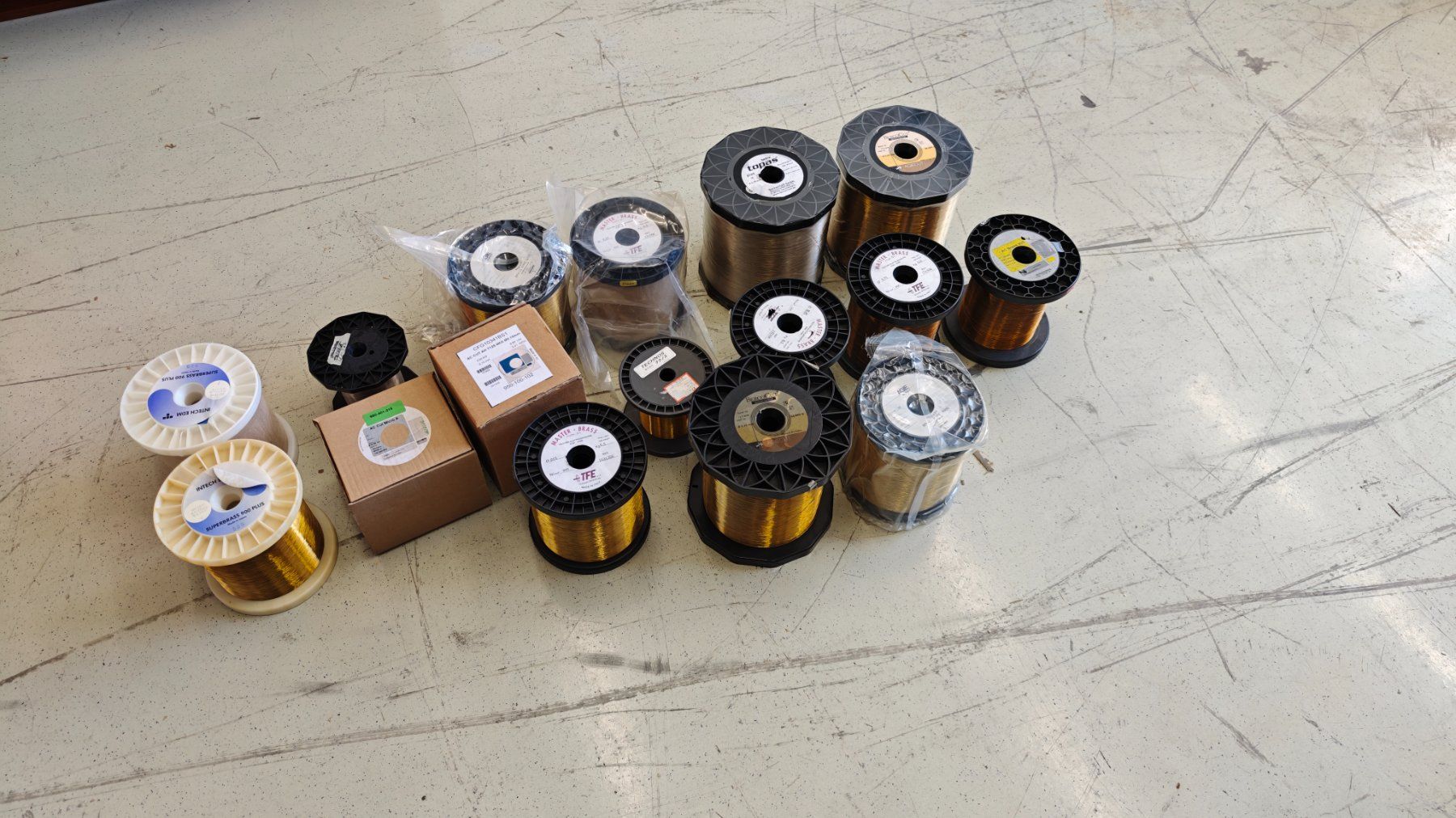 Alle Maschinen: Stock de fil pour électroérosion – Gebraucht aus Ste-Croix von CAP14_SARL 4