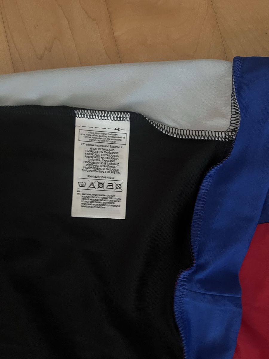 Canottiere & Pantaloni: Fussballtrikot FCBASEL Größe M – Usato da Allschwil venduto da Manolictus 7