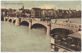 BASEL mit mittlere Rheinbrücke - Tram