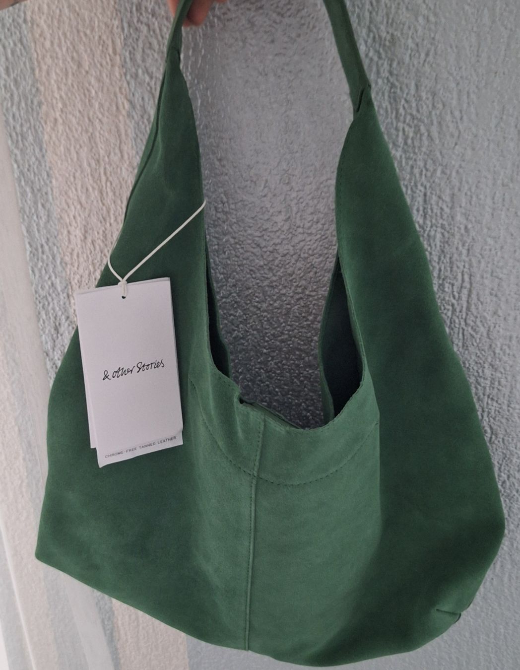 Other Stories Borse: &Other stories grüne Wildledertasche – Nuovo e nell'imballaggio originale da Wilen b. Wollerau venduto da kat_35 5