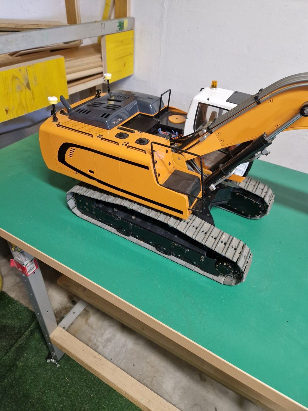 Modellismo RC: RC Bagger 1:14 – Usato da Oberuzwil venduto da volvo220