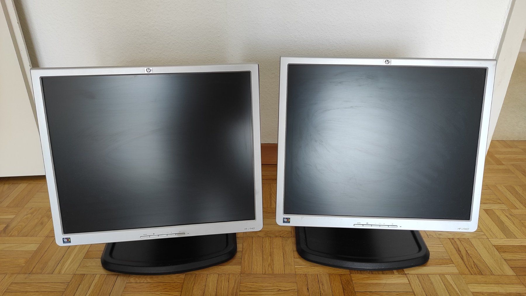 Hewlett Packard Monitor: Vente de 2 Moniteurs HP L1940T 19" – Usato da Biel/Bienne venduto da mor_gbm5